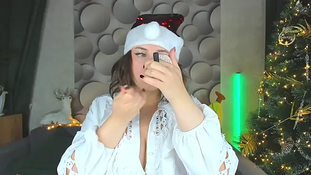 Snapshot of Cute_smile_sharon chatting on 12.31.24 Cute smile sharon online show from 12.31.24