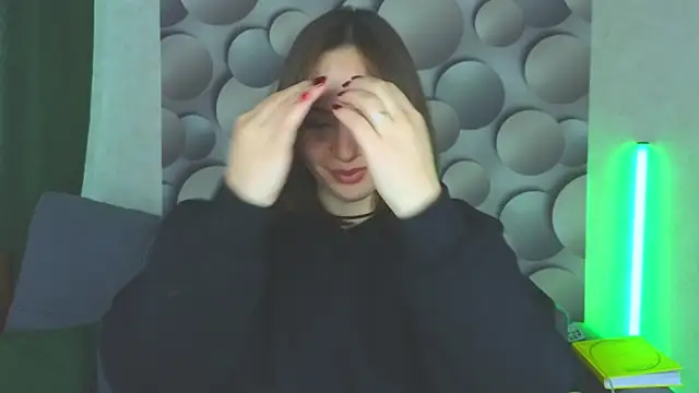 Snapshot of Cute_smile_sharon chatting on 02.13.25 Cute smile sharon online show from 02.13.25