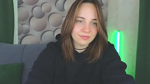 Snapshot of Cute_smile_sharon chatting on 02.16.25 Cute smile sharon online show from 02.16.25