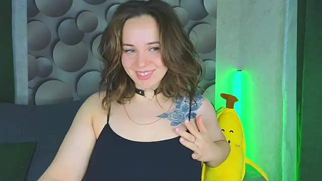 Snapshot of Cute_smile_sharon chatting on 03.08.25 Cute smile sharon online show from 03.08.25