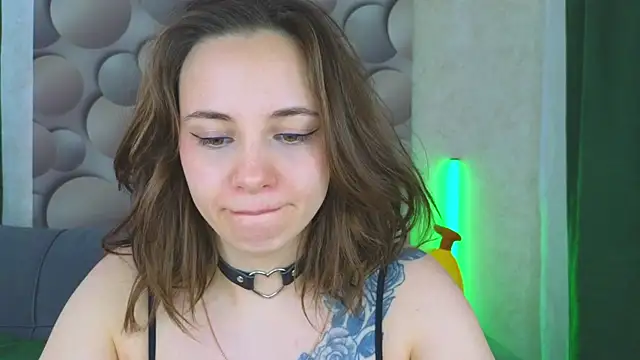 Snapshot of Cute_smile_sharon chatting on 03.08.25 Cute smile sharon online show from 03.08.25