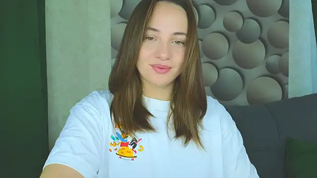 Snapshot of Cute_smile_sharon chatting on 09.20.25 Cute smile sharon online show from 09.20.25