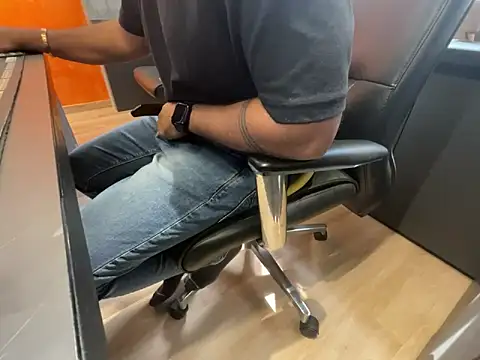 Nil Talreja online show from 12.18.25