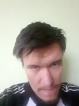 Snapshot of Nelixuss chatting on 12.18.24 Nelixuss online show from 12.18.24