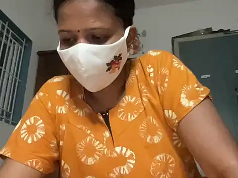 Snapshot of Tamil_Sanjana_ chatting on 04.05.26 Tamil Sanjana online show from 04.05.26