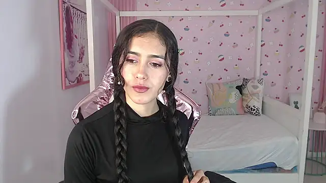 Snapshot of honey_torres_sub chatting on 12.29.24 honey torres sub online show from 12.29.24