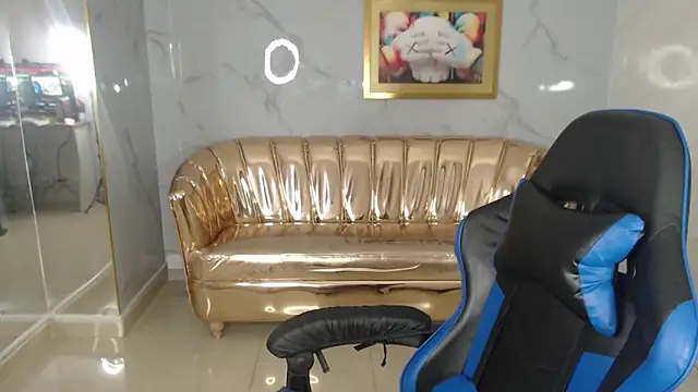Snapshot of honey_torres_sub chatting on 03.15.25 honey torres sub online show from 03.15.25