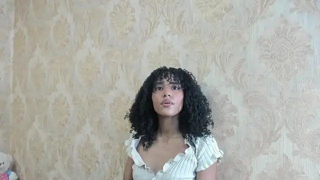 CintiaWalker online show from 10.02.25