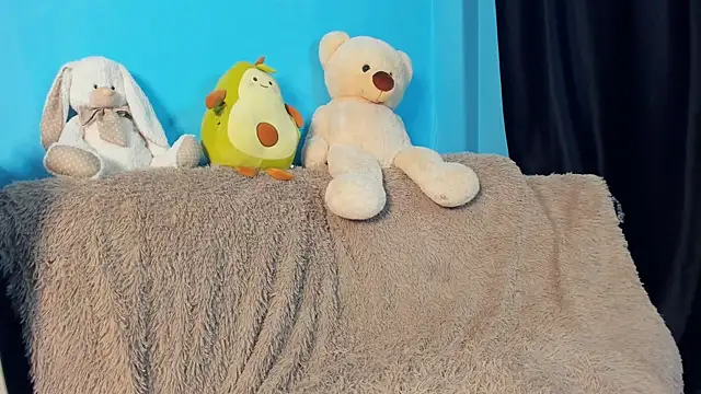 Snapshot of _Mindy_ chatting on 12.23.24 Mindy online show from 12.23.24