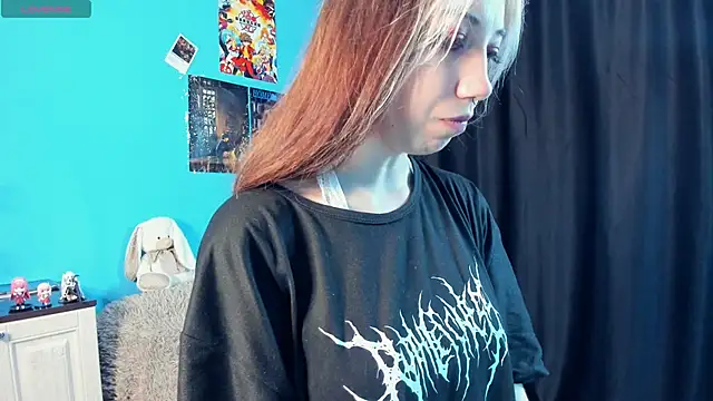 Snapshot of _Mindy_ chatting on 02.01.25 Mindy online show from 02.01.25