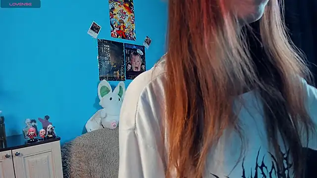 Snapshot of _Mindy_ chatting on 03.02.25 Mindy online show from 03.02.25