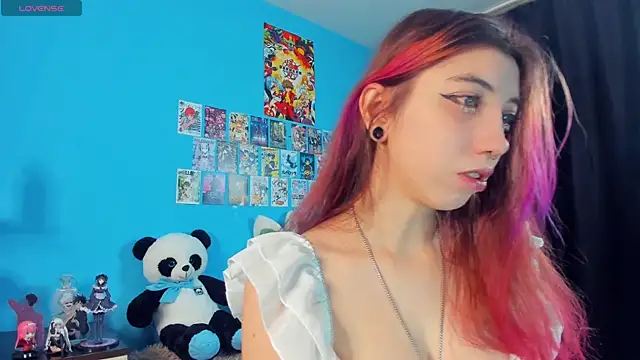 Snapshot of _Mindy_ chatting on 10.14.25 Mindy online show from 10.14.25