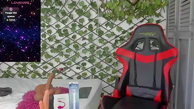 dani-lue online show from 11.14.25