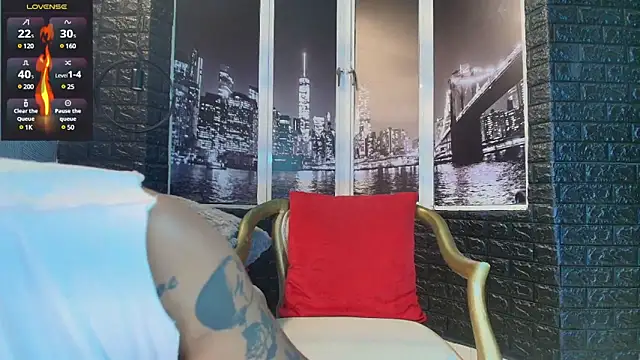 Snapshot of JhonyMiller_ chatting on 01.05.25 JhonyMiller  online show from 01.05.25