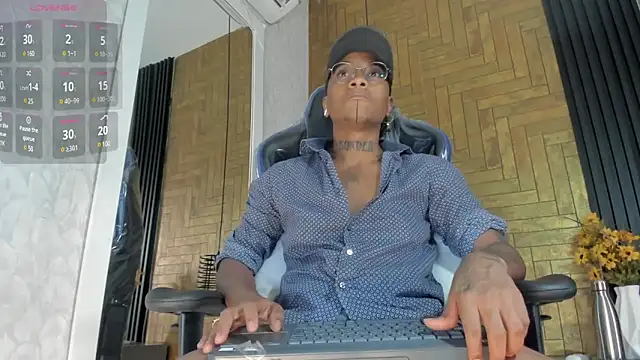 Snapshot of JhonyMiller_ chatting on 01.16.25 JhonyMiller  online show from 01.16.25