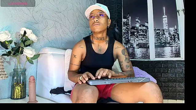 Snapshot of JhonyMiller_ chatting on 01.18.25 JhonyMiller  online show from 01.18.25