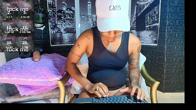 Snapshot of JhonyMiller_ chatting on 01.19.25 JhonyMiller  online show from 01.19.25