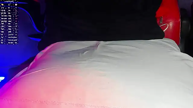 Snapshot of JhonyMiller_ chatting on 09.28.25 JhonyMiller  online show from 09.28.25