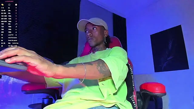 Snapshot of JhonyMiller_ chatting on 10.29.25 JhonyMiller  online show from 10.29.25