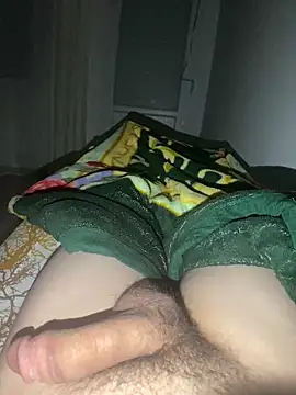 Snapshot of ayandz05 chatting on 10.08.25 ayandz05 online show from 10.08.25