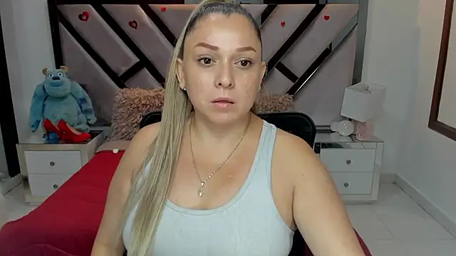 natalia5560 online show from 10.30.25