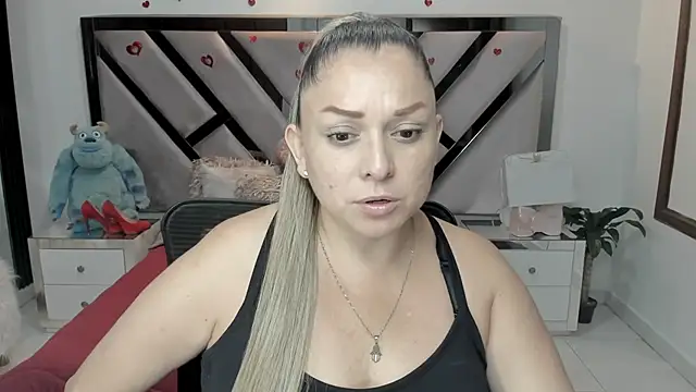 natalia5560 online show from 11.12.25