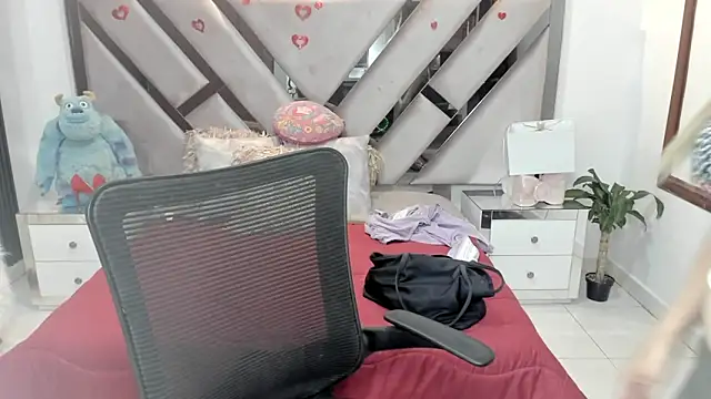 natalia5560 online show from 11.13.25