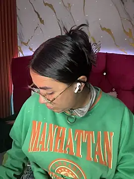 Snapshot of michell_boobs_ chatting on 10.15.25 michell boobs online show from 10.15.25