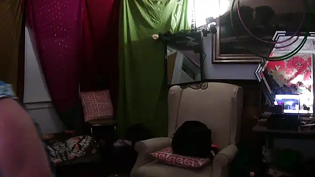 SilverandFox online show from 03.06.25