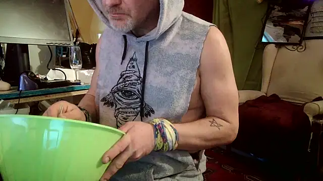 SilverandFox online show from 03.11.25