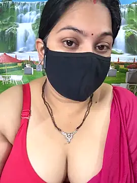 Snapshot of FlatVincy4 chatting on 09.24.25 FlatVincy4 online show from 09.24.25