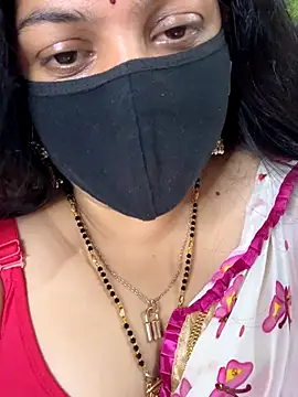 Snapshot of FlatVincy4 chatting on 10.06.25 FlatVincy4 online show from 10.06.25