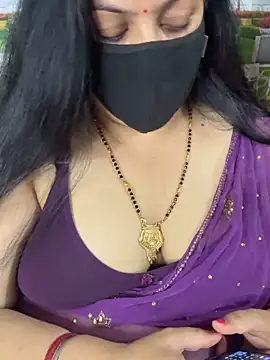 Snapshot of FlatVincy4 chatting on 10.16.25 FlatVincy4 online show from 10.16.25