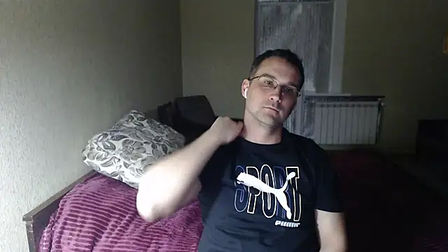 Snapshot of Sanderx chatting on 03.07.25 Sanderx online show from 03.07.25