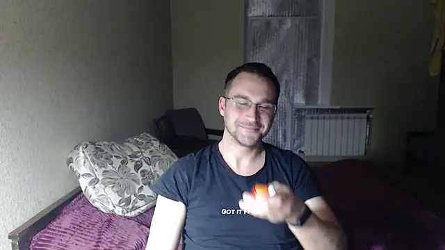 Snapshot of Sanderx chatting on 03.12.25 Sanderx online show from 03.12.25