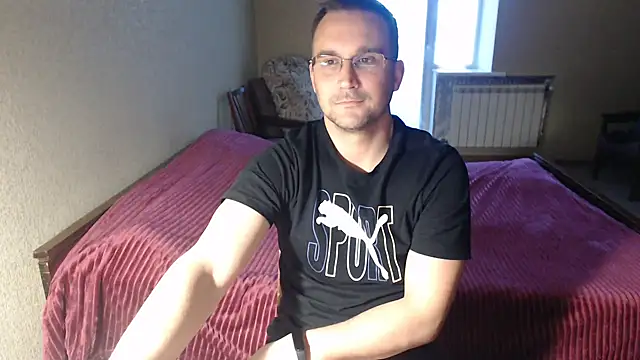 Snapshot of Sanderx chatting on 03.19.25 Sanderx online show from 03.19.25