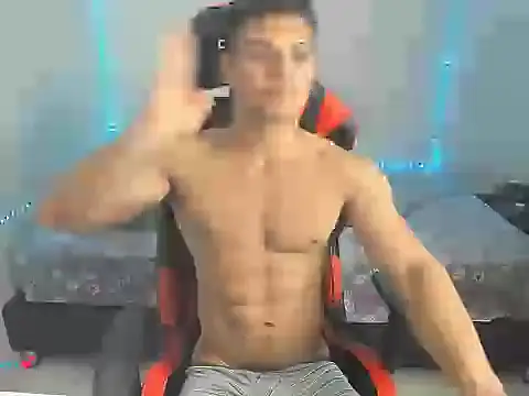 Snapshot of oliver_thompsson7 chatting on 03.02.26 oliver thompsson7 online show from 03.02.26