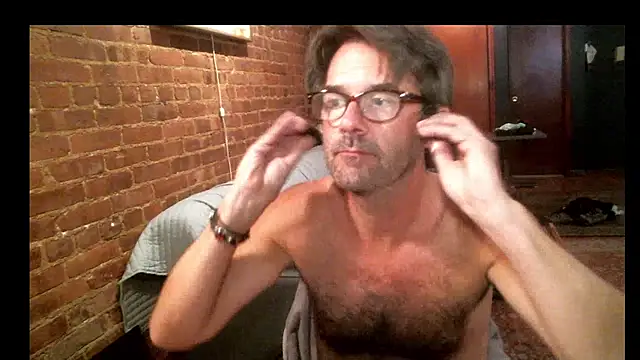 Johnny Bottoms online show from 09.20.25