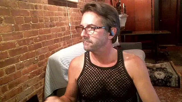 Johnny Bottoms online show from 10.06.25