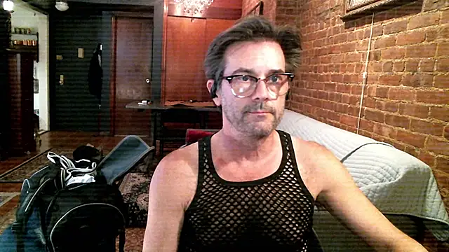 Johnny Bottoms online show from 04.10.26