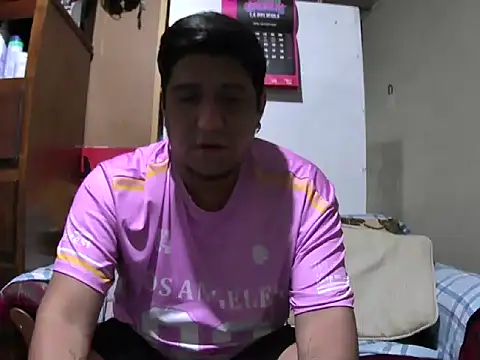 Snapshot of manolo666hot chatting on 04.10.26 manolo666hot online show from 04.10.26