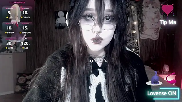 chloe crystall killer online show from 10.25.25