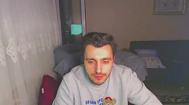 Snapshot of handsomeee04 chatting on 01.09.25 handsomeee04 online show from 01.09.25