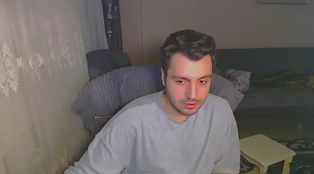 Snapshot of handsomeee04 chatting on 02.13.25 handsomeee04 online show from 02.13.25