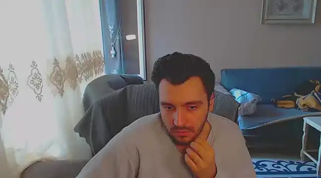 Snapshot of handsomeee04 chatting on 02.20.25 handsomeee04 online show from 02.20.25