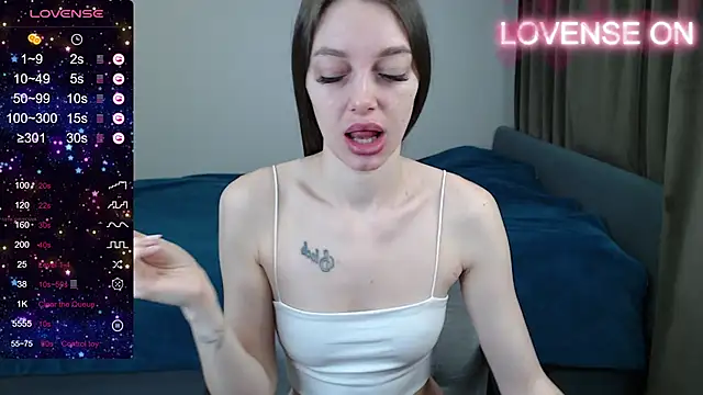 Snapshot of Cherry_air chatting on 01.24.25 Cherry air online show from 01.24.25