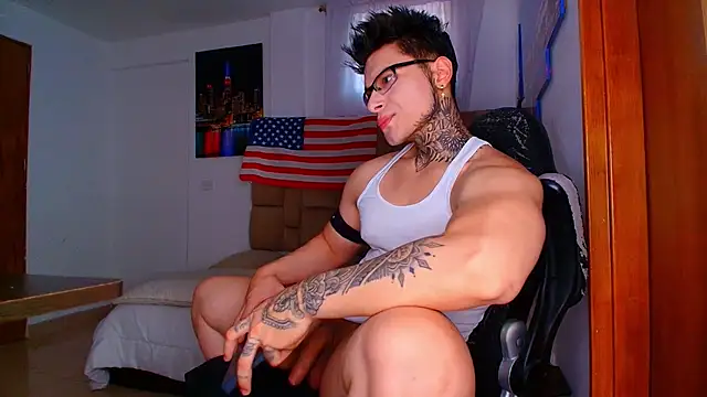 Snapshot of DennisWalkerr chatting on 10.17.25 DennisWalkerr online show from 10.17.25