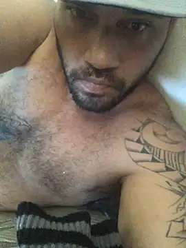 Snapshot of Hawaiianeyes chatting on 10.07.25 Hawaiianeyes online show from 10.07.25