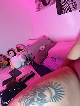 lauuraww online show from 09.26.25