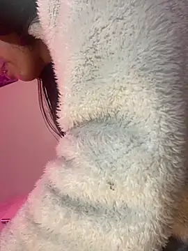 lauuraww online show from 09.29.25